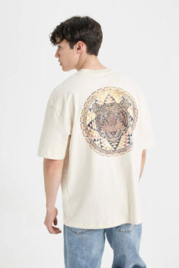 Футболка Oversize с круглым вырезом и короткими рукавами с принтом на спине