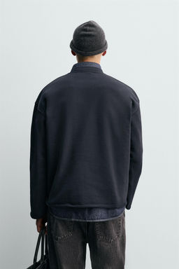 CREW NECK SWEATSHIRT WITH IRREGULAR FINISH - Zara фото 3