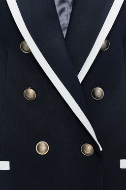 WAISTCOAT WITH CONTRAST TRIMS