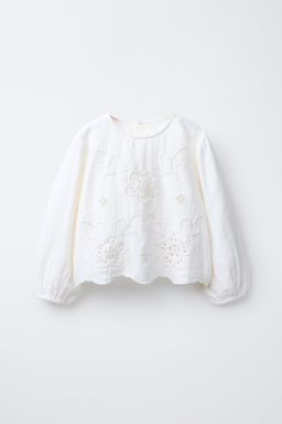 ROMANTIC EMBROIDERED SHIRT