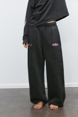 WASHED EFFECT PLUSH TROUSERS WITH SLOGAN - Zara фото 2