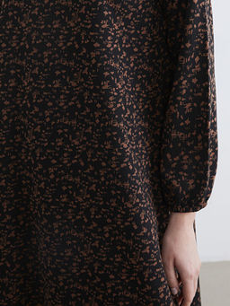 Bisiklet Yaka Desenli Elbise