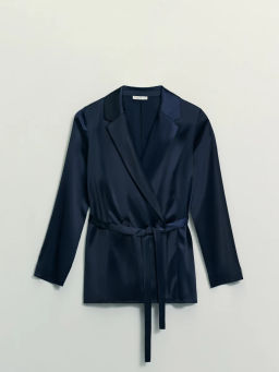 Атласная блузка с отложным воротником и поясом / Zarina