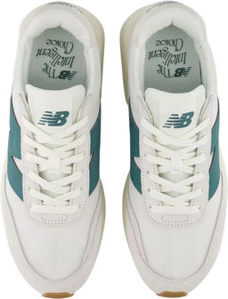 Кроссовки взрослые