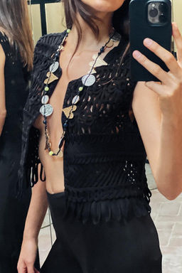 SHORT MACRAME VEST WITH FRINGING - Zara фото 2
