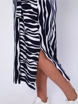 Платье женское, цвет синий белый