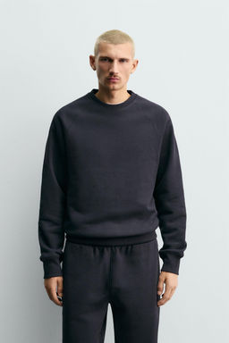 RELAXED FIT CREW NECK SWEATSHIRT - Zara фото 2