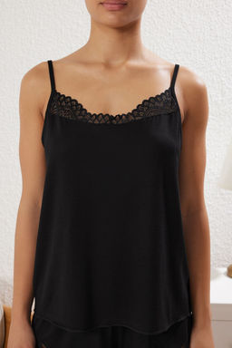 Trendyolmilla Siyah Dantel Detayl? Ip Ask?l? Sortlu Orme Pijama Tak?m? THMSS25PT00196  фото 3