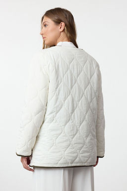 Ekru Renk Bloklu Oversize Kal?p Pelus Detayl? Kapitone Mont TWOAW25MO00305 - Trendyolmilla фото 5