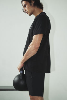 Camiseta de deporte en DryMove Regular Fit - H&m фото 4