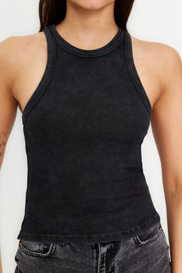 Antrasit Soluk Efektli Vucuda Oturan Halter Yaka Fitilli Pamuklu Esnek Orme Atlet TWOSS24AL00002