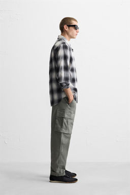 RELAXED FIT CARGO TROUSERS - Zara фото 29