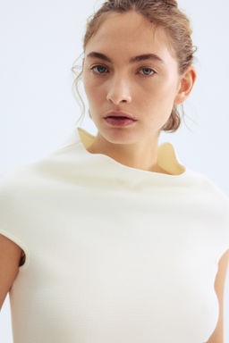 Top con cuello perkins - H&m фото 4