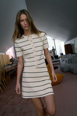 CHAQUETA PUNTO RAYAS MANGA CORTA / rayas - Zara фото 2