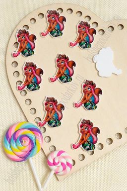 Кабошон-вырубка Девочка, белочка 36*32 мм (10 шт) SF-3023