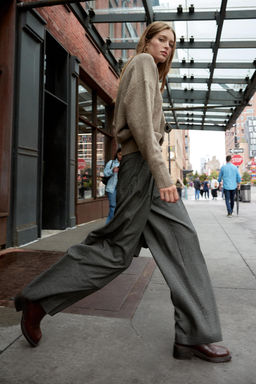 WIDE-LEG TROUSERS WITH DARTS - Zara фото 6