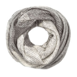 Палантин классической расцветки с бахромой