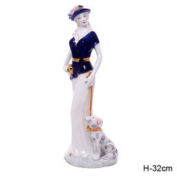 Статуэтка Дама с собачкой 32 см / XH:136 /уп 24/