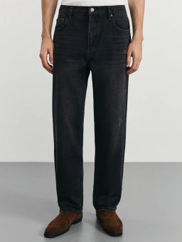 Джинсы straight с эффектом destroyed / Zarina