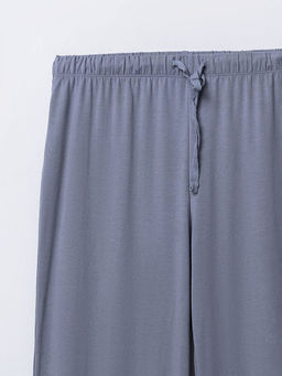 Брюки домашние женские с цветочным принтом.