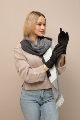 Перчатки из полиэстера черного цвета