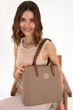 Kad_n Koyu Bej _anta Sepette S_rpriz _ndirim