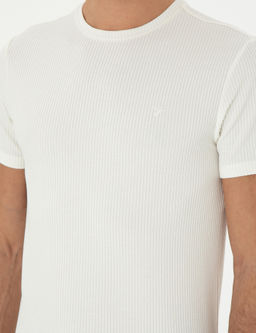 Белая стройная мата - Cacharel фото 7