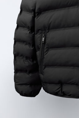 CAZADORA ULTRALIGERA WATER REPELLENT / Negro - Zara фото 6