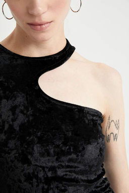 Облегающее велюровое мини-платье на одно плечо с длинными рукавами - Defacto фото 10