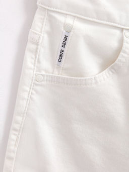 CONTE CON-619 Джинсы mom fit с высокой посадкой off white
