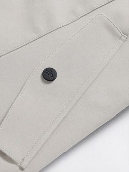 Парка женская софтшелл виндстоппер удлинённая с капюшоном белого цвета 9618_1Bl