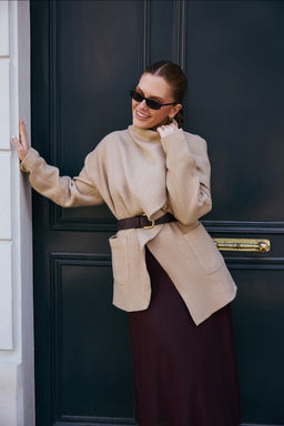 Ozel Koleksiyon Bej Sal Detayl? Oversize K?sa Kaban TWOAW26KB00046 - Trendyolmilla фото 6