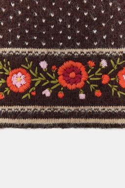 BEANIE HAT WITH EMBROIDERED FLOWERS - Zara фото 3