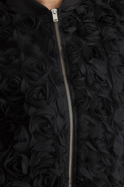 Trendyolmilla Siyah Oversize 3 Boyutlu Cicek Desenli Bomber Ince Ceket Mont TWOSS25MO00013  фото 4