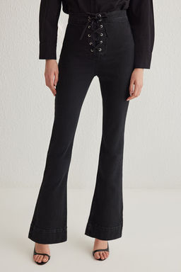 Siyah Kusgozu Baglama Detayl? Yuksek Bel Flare Jeans TWOSS25JE00005 - Trendyolmilla фото 2