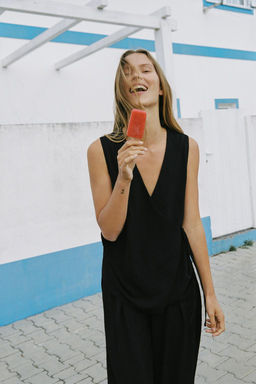 LOOSE-FITTING DARTED TROUSERS - Zara фото 3