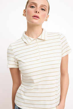 Ekru Cizgili Normal Kal?p Polo Yaka Fermuarl? Crop Yumusak Orme Bluz TWOSS26TS00025