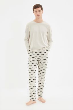 TRENDYOL MAN Bej Regular Fit Bask?l? Orme %100 Pamuk Pijama Tak?m? TMNAW22PT1069