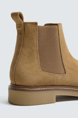 LEATHER CHELSEA BOOTS