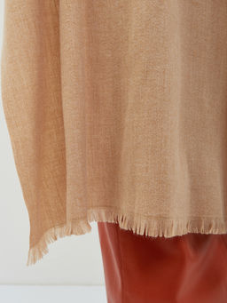 в составе шерсть Большой, мягкий, теплый двусторонний однотонный меланжевый палантин - Tantino фото 5