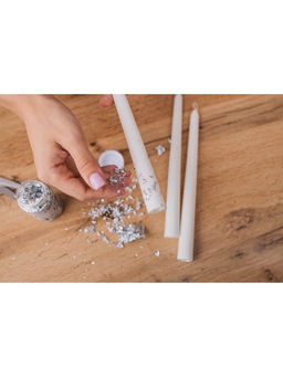 Цена за 5 шт. Ароматическая свеча парафиновая хозяйственная «Французская ваниль», 17×2 см, 40 г