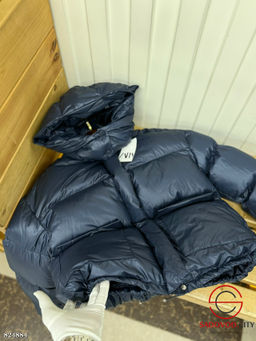 Куртка женская с капюшоном