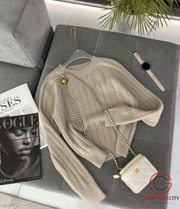 Свитер женский однотонный