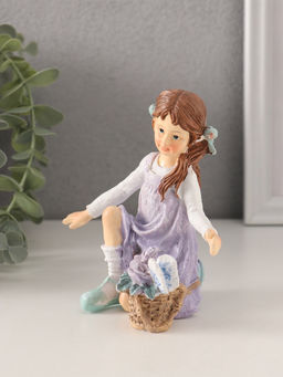 Фигурка полистоун «Девочка в сиреневом сарафане с корзинкой цветов», 11×6.5×12 см