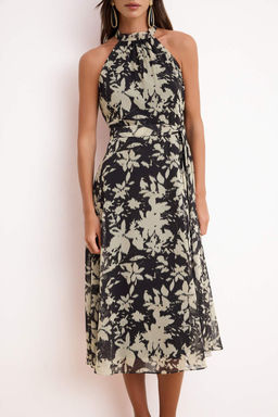 Siyah Kusakl? Cicekli Sifon Ucus Ucus Dokuma Midi Elbise TWOSS20EL2536