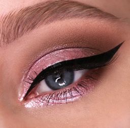 RELOUIS Тени жидкие сияющие Sparkle Liquid Eyeshadow т.31 Pink Party  фото 3