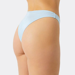 Трусы женские бразилиана Mark Formelle, цвет голубая иллюзия, размер 48 (L)