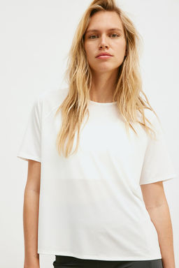 Camiseta de deporte en DryMove