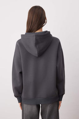 TRENDYOLMILLA Bej Oversize/Genis Kal?p Nak?sl? Kal?n Ici Polarl? Orme Sweatshirt TWOAW25SW00070 фото 9