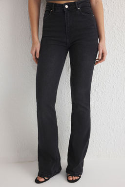 TRENDYOLMILLA Siyah Yuksek Bel Flare Jeans TWOSS25JE00110  фото 3